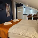 Guest house Biszkoptowa 3*