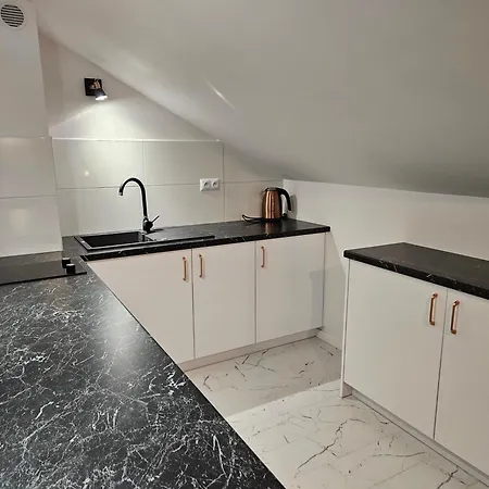 Biszkoptowa 3* Chrzanow Maly